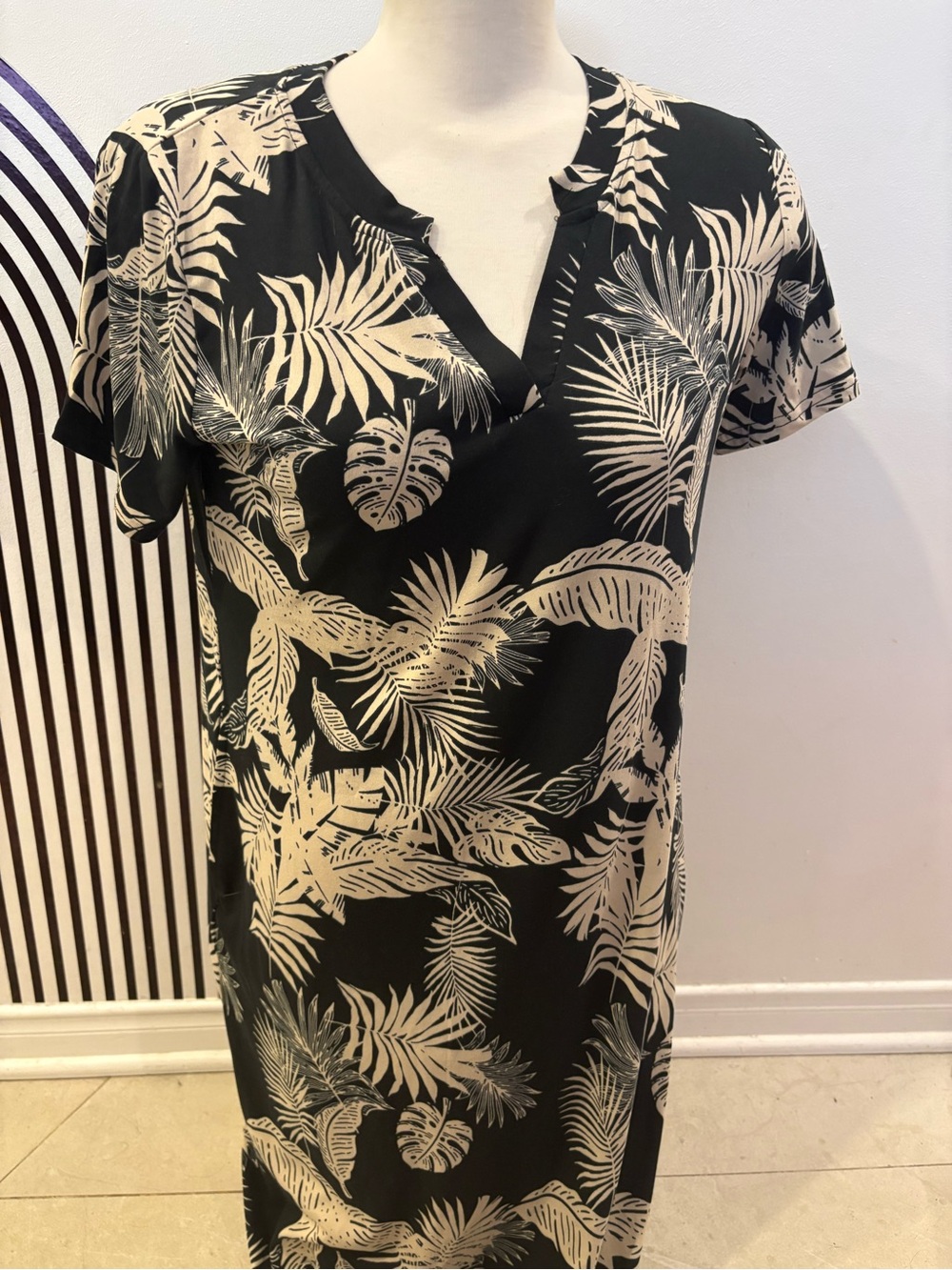 Black Tropical Print V-Neck Dress